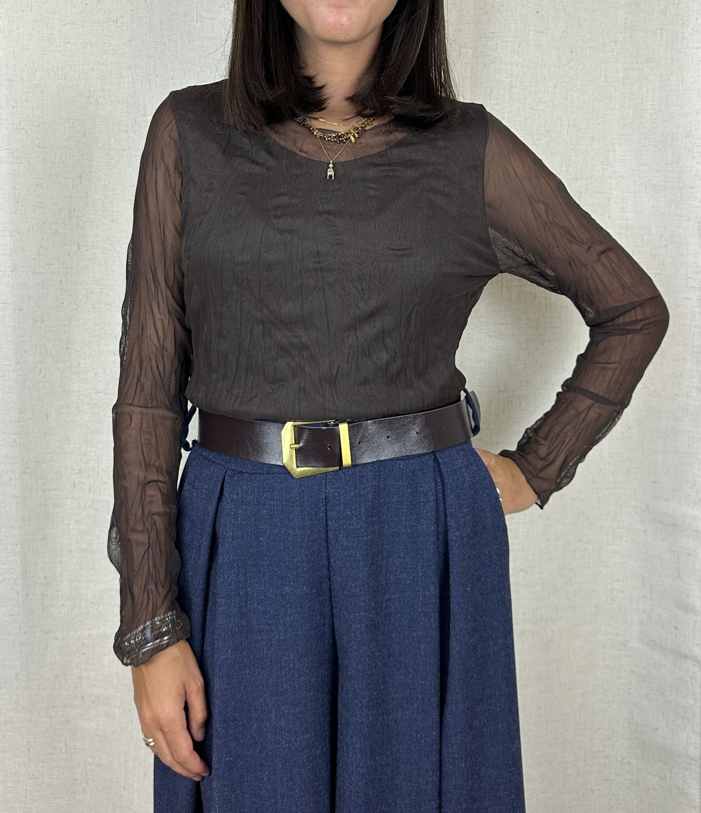 MAGLIA MARRONE SEMITRASPARENTE
