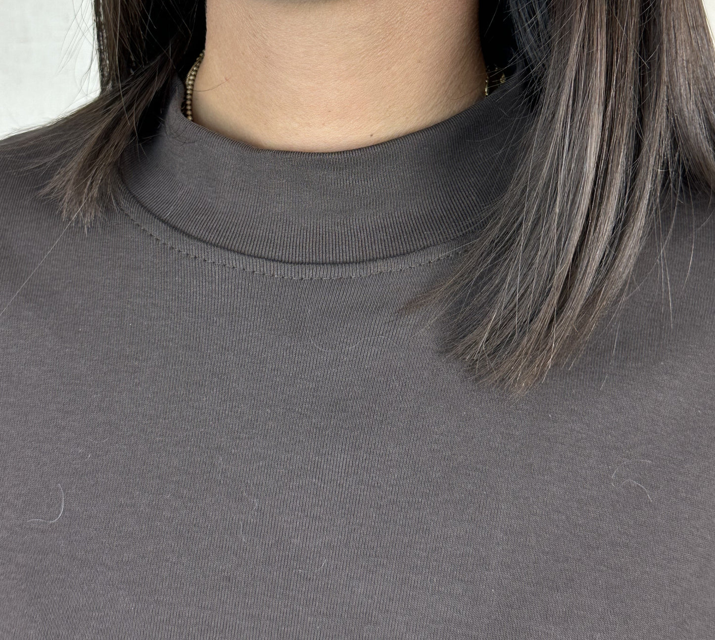 T-SHIRT MARRONE