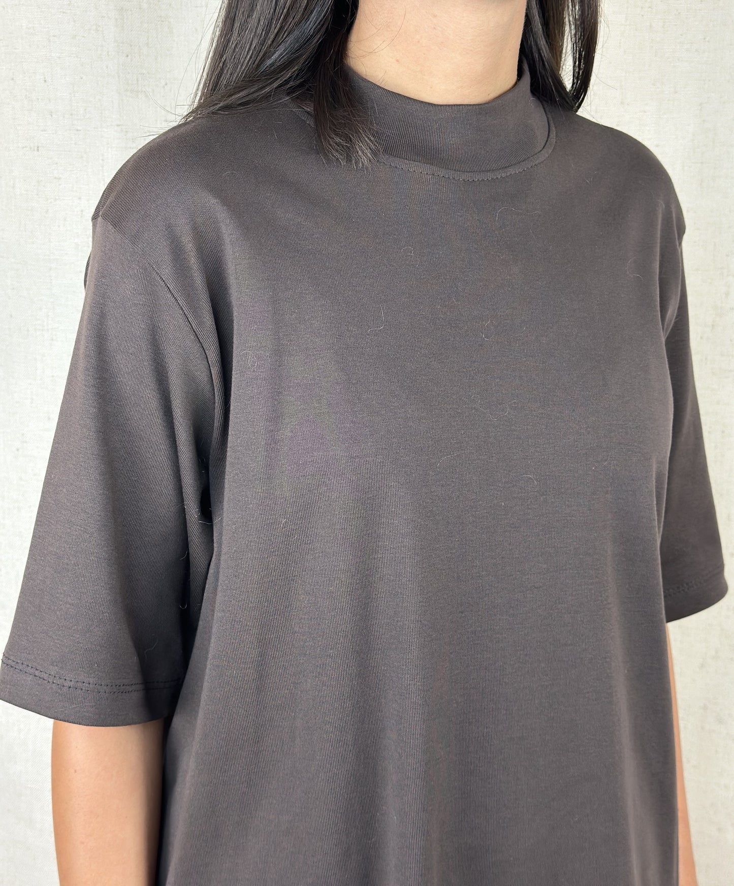 T-SHIRT MARRONE