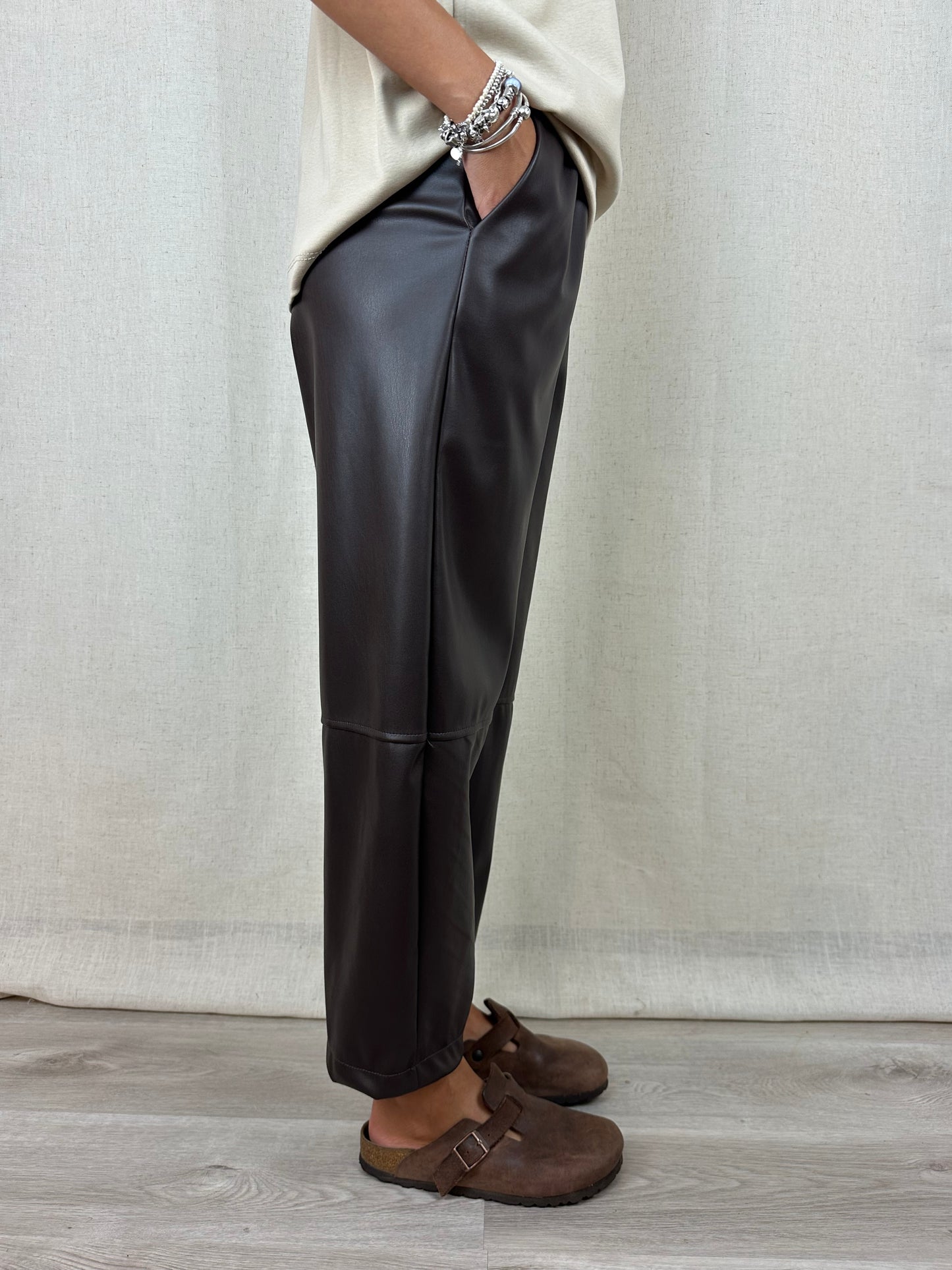 PANTALONE ECOPELLE MARRONE