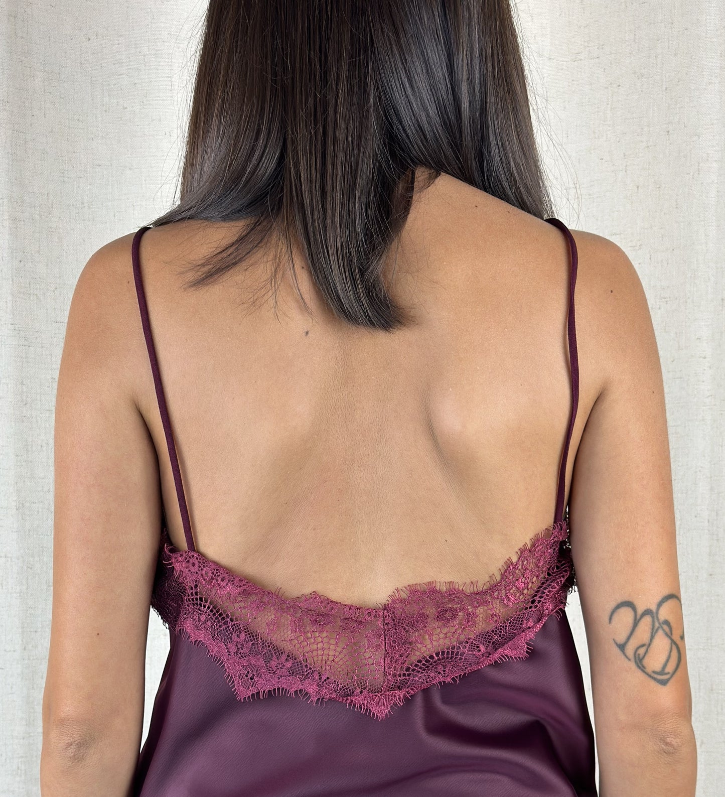 ABITO SATIN E PIZZO BURGUNDY