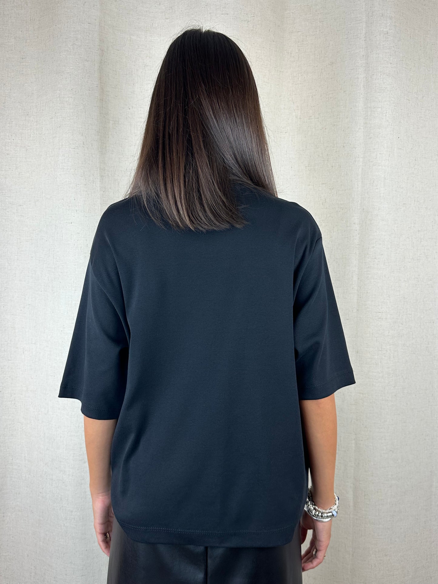 T-SHIRT NERA