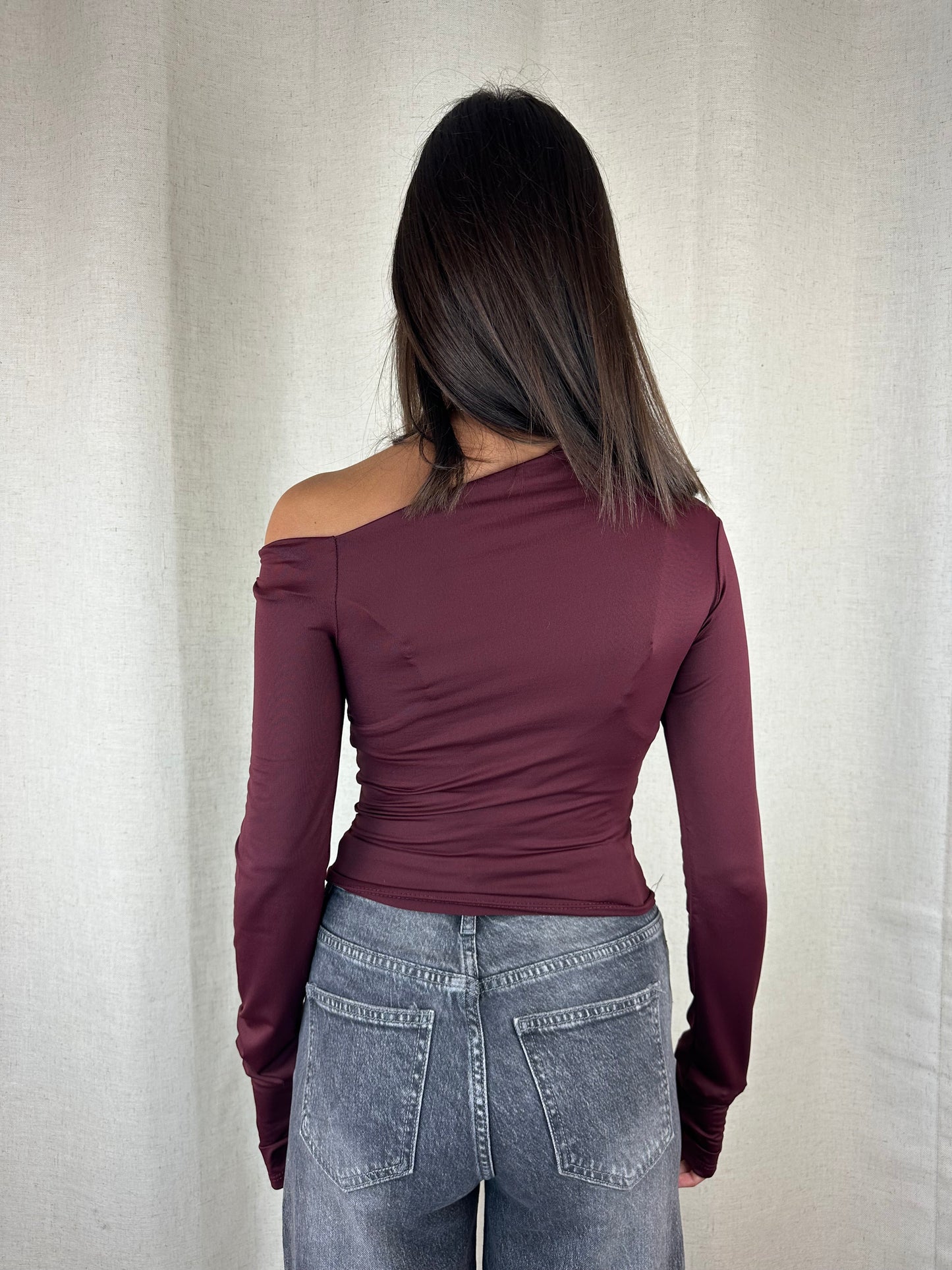 MAGLIA BURGUNDY ASIMMETRICA POLSINI