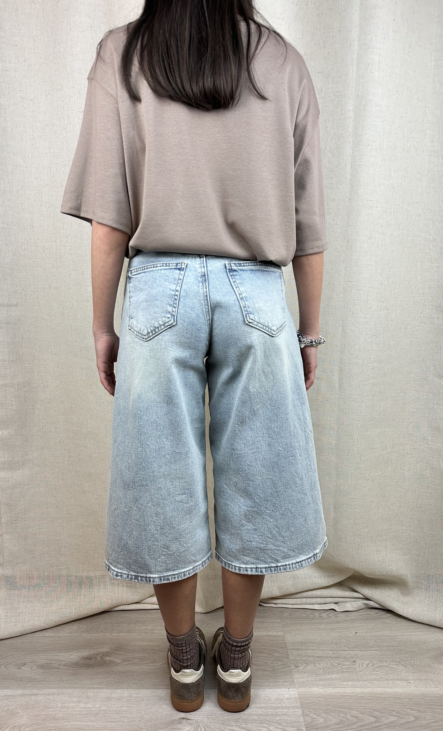 BERMUDA JEANS