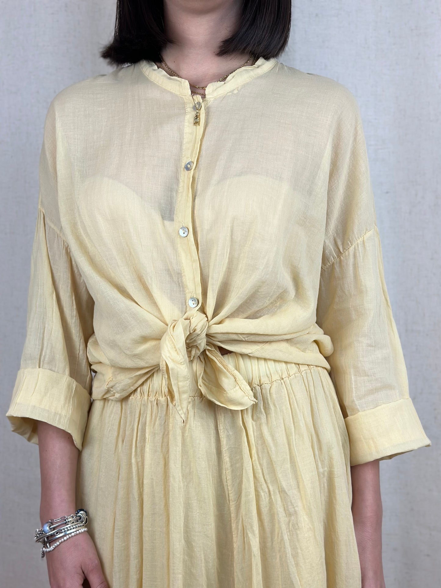 CAMICIA IN COTONE LEGGERISSIMA GIALLO BURRO