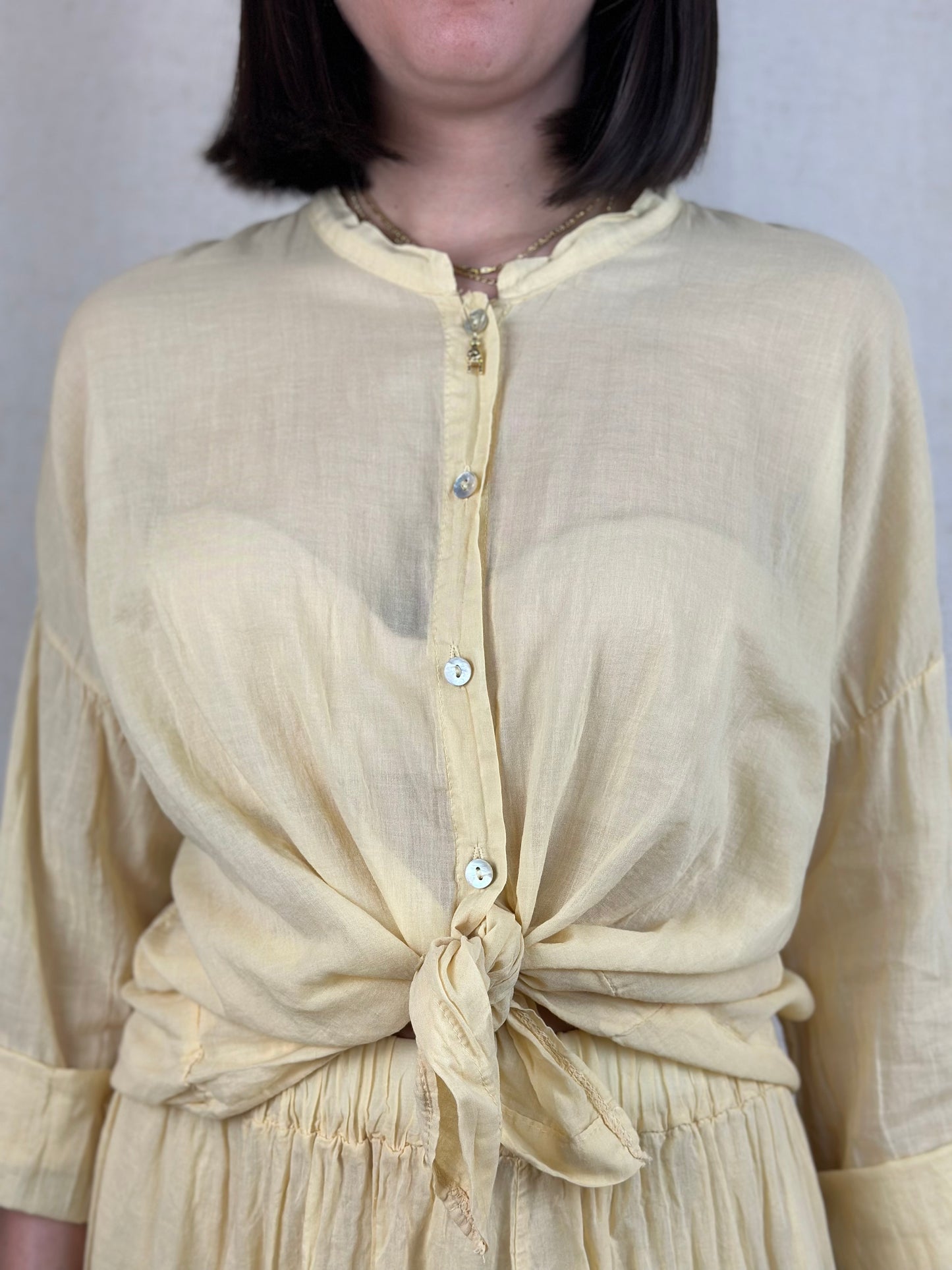 CAMICIA IN COTONE LEGGERISSIMA GIALLO BURRO