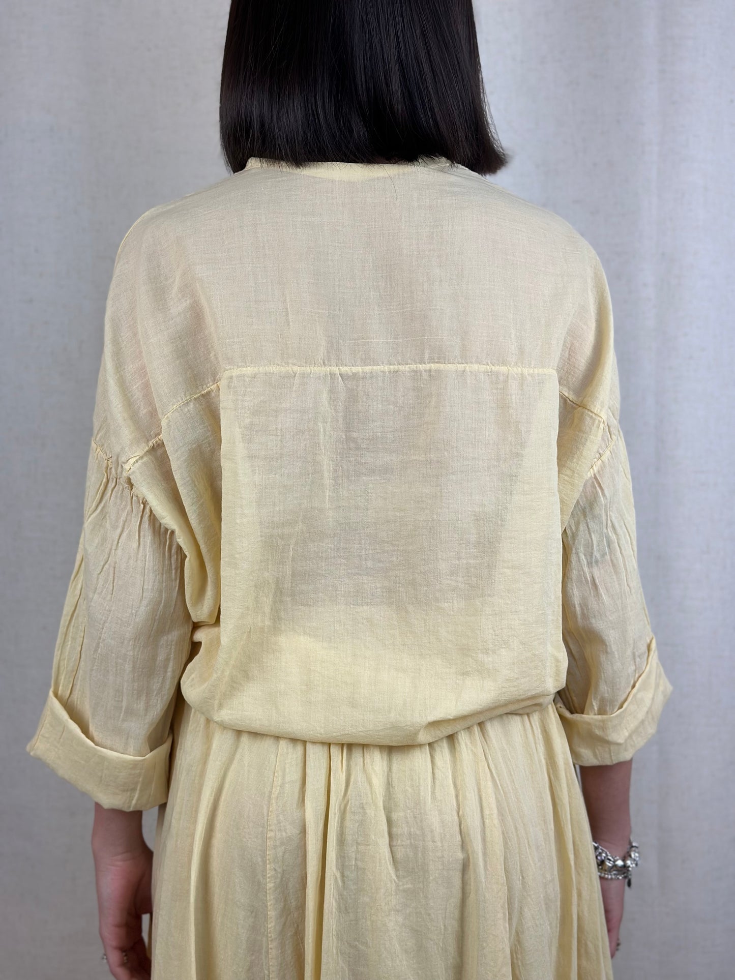 CAMICIA IN COTONE LEGGERISSIMA GIALLO BURRO