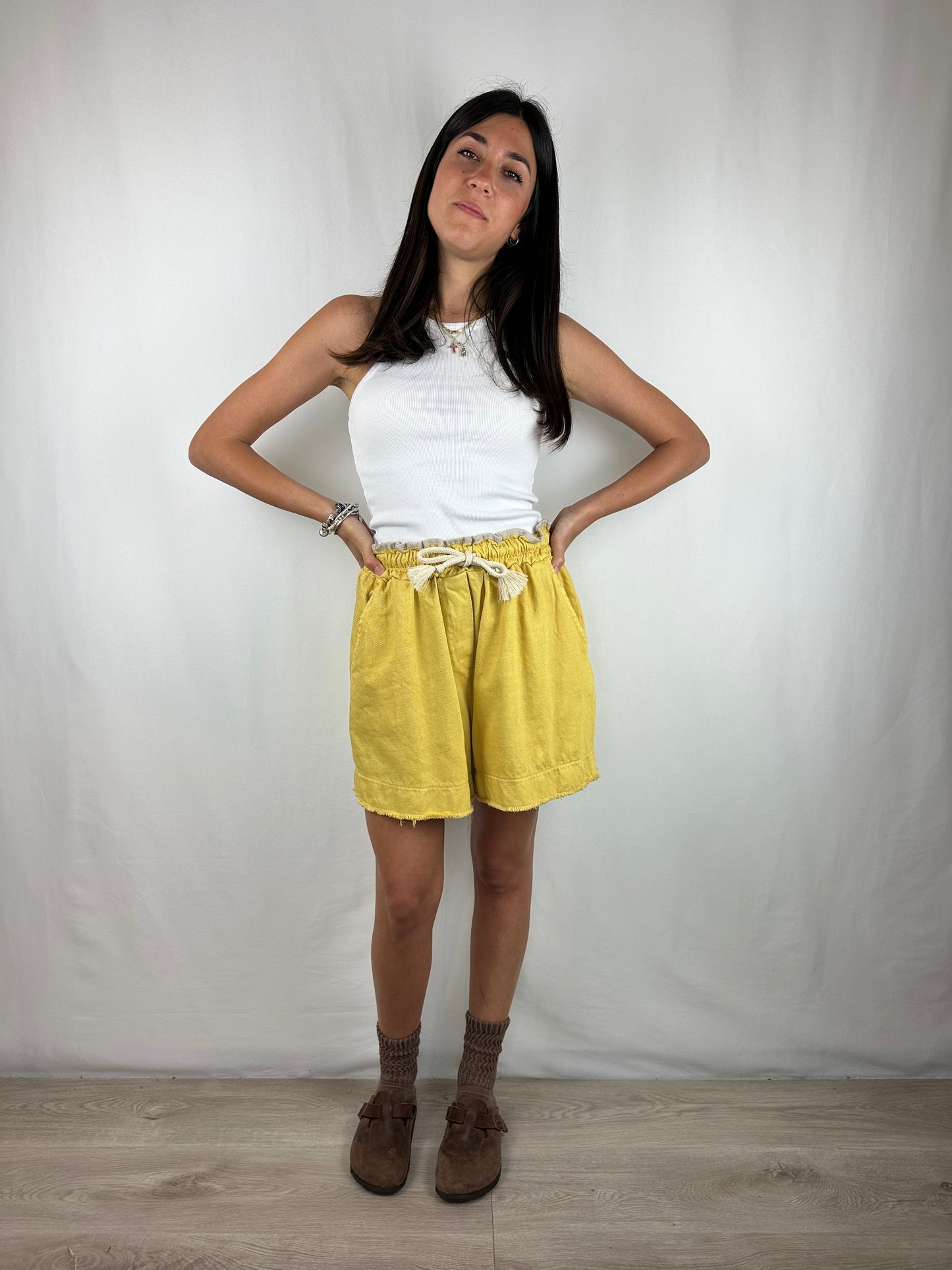 SHORT GIALLLO
