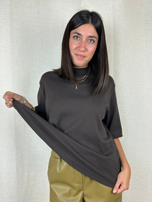 T-SHIRT MARRONE