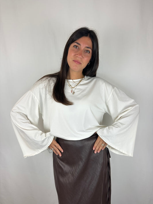 MAGLIA BIANCA MANICA SVASATA
