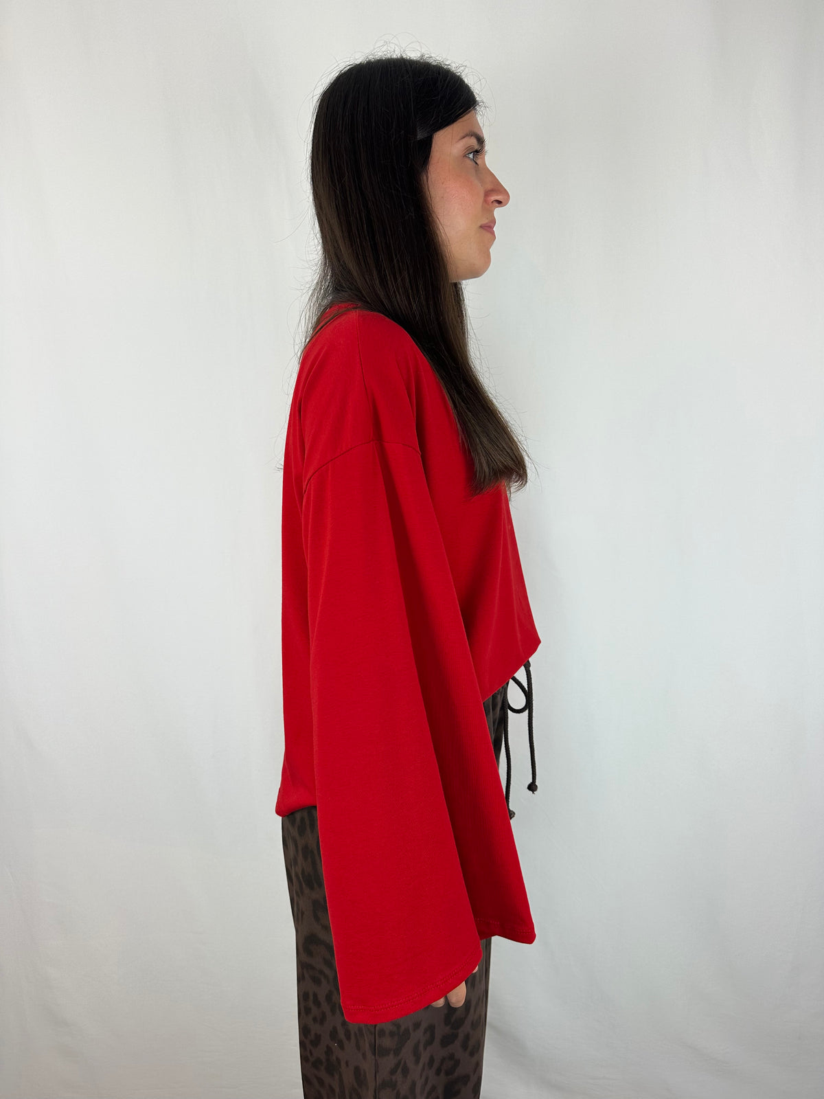 MAGLIA ROSSA MANICA SVASATA