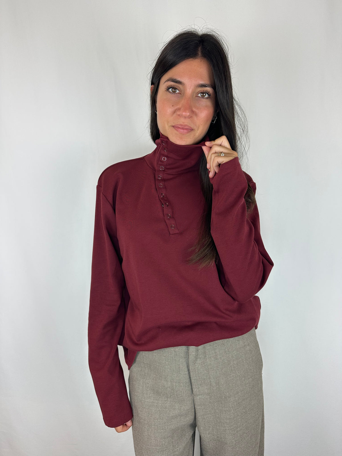 MAGLIA BORDEAUX COLLO BOTTONCINI