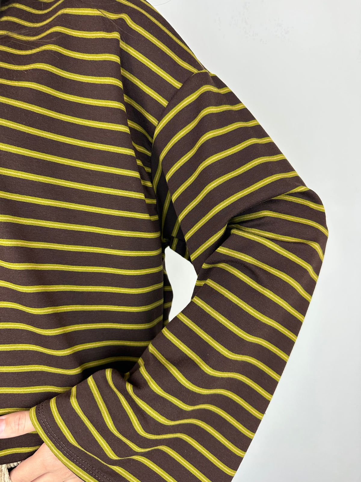 MAGLIA RIGHE MANICA SVASATA VERDE|MARRONE