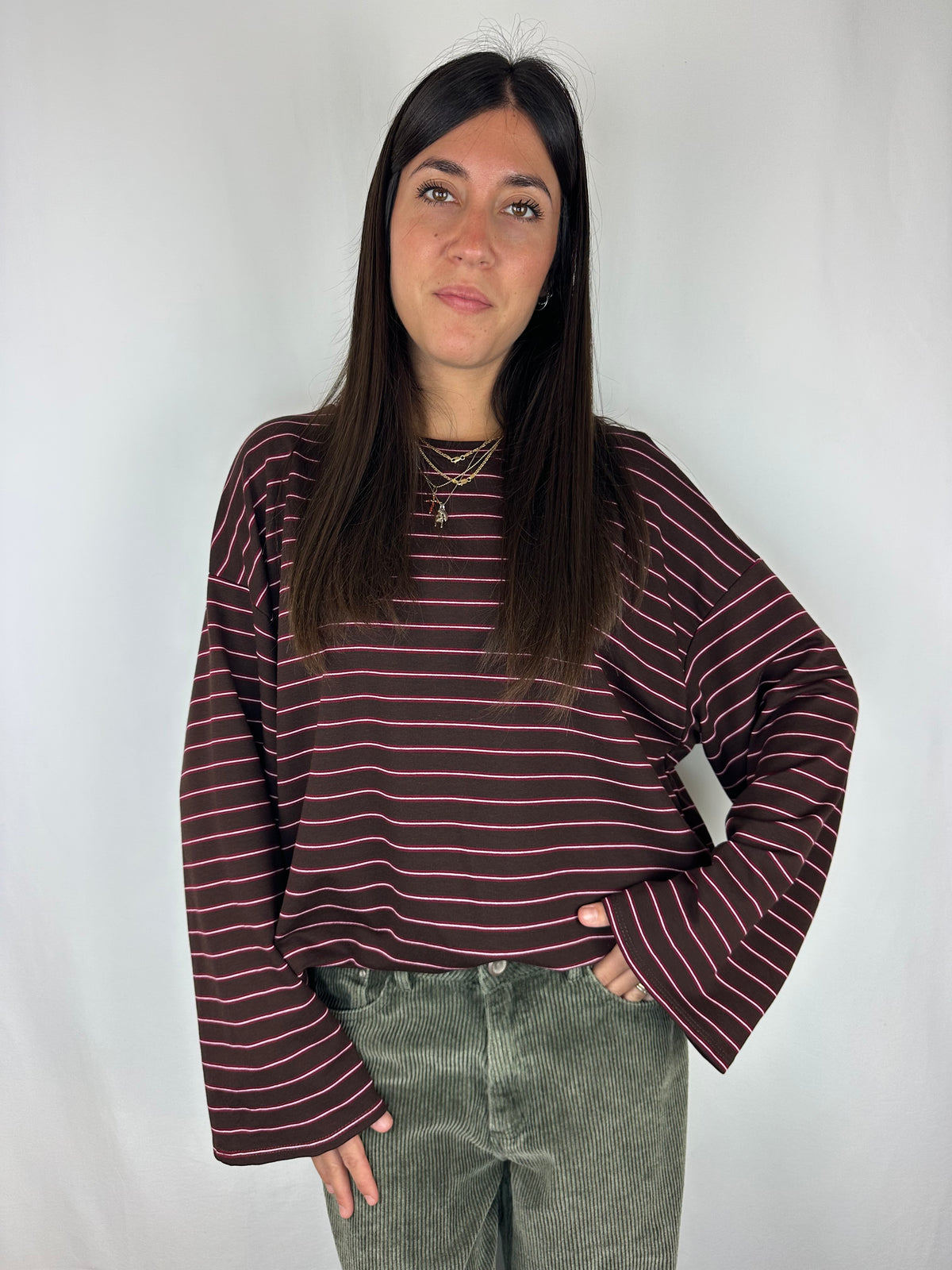 MAGLIA RIGHE MANICA SVASATA MARRONE|BORDEAUX