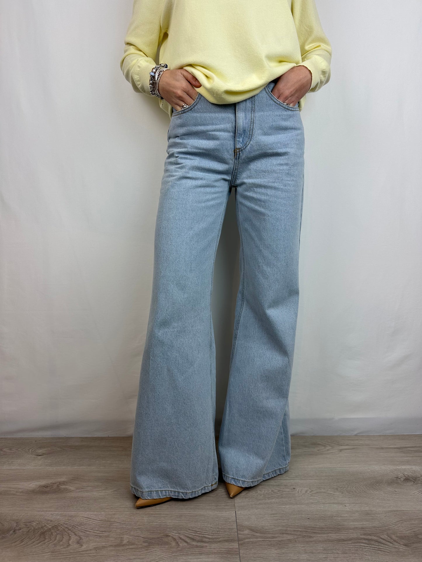 JEANS CHIARO A PALAZZO