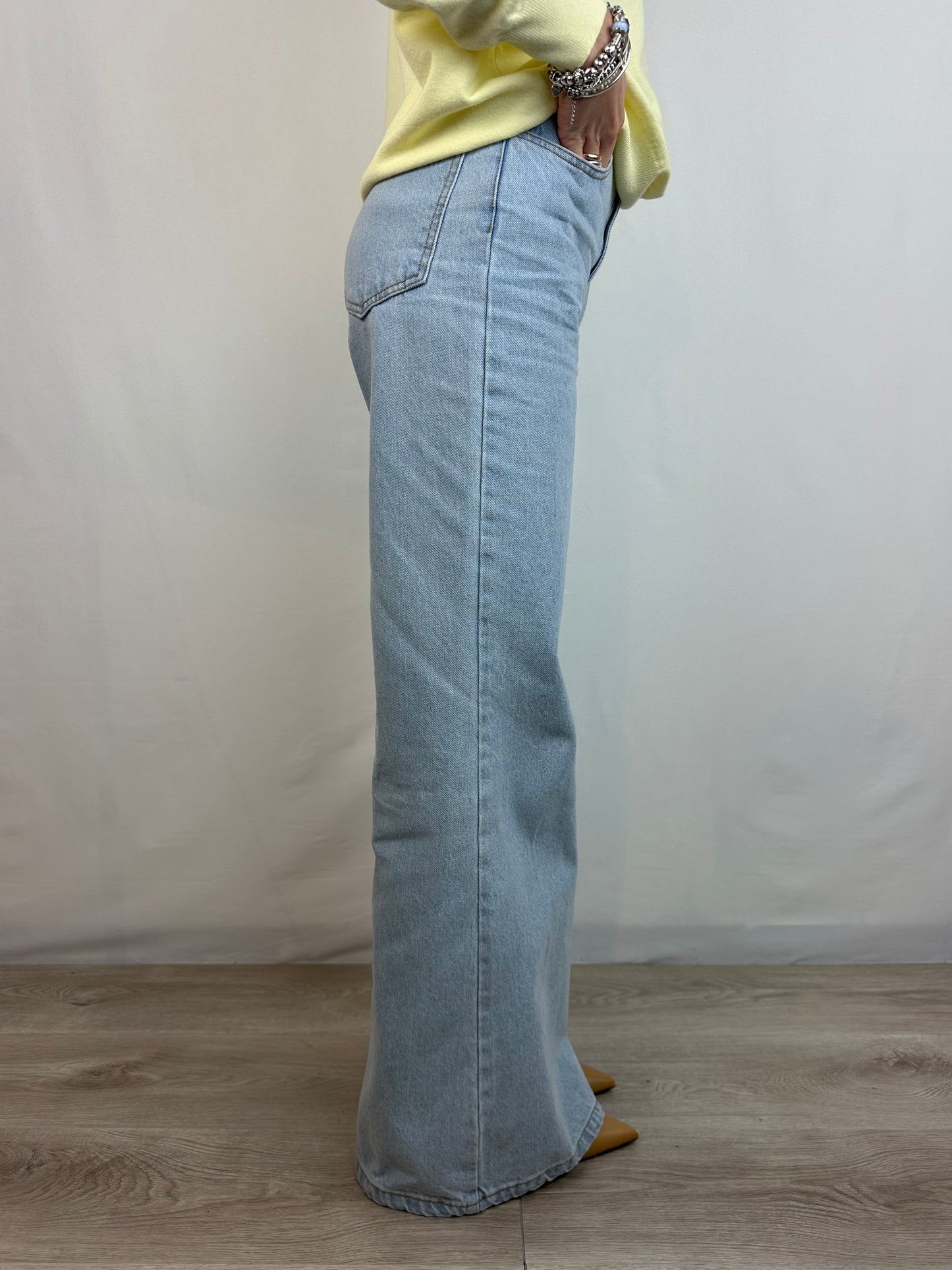 JEANS CHIARO A PALAZZO