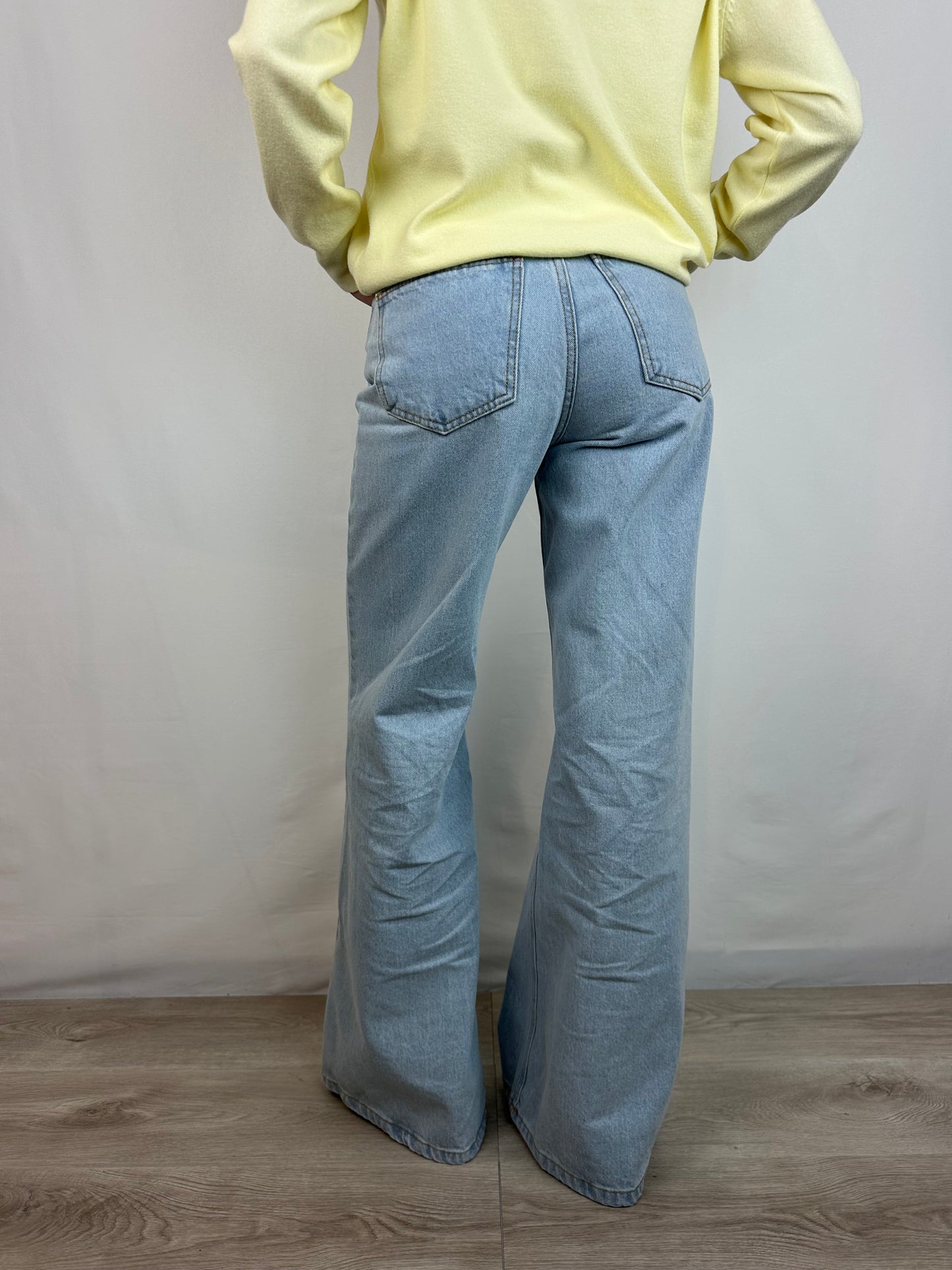 JEANS CHIARO A PALAZZO