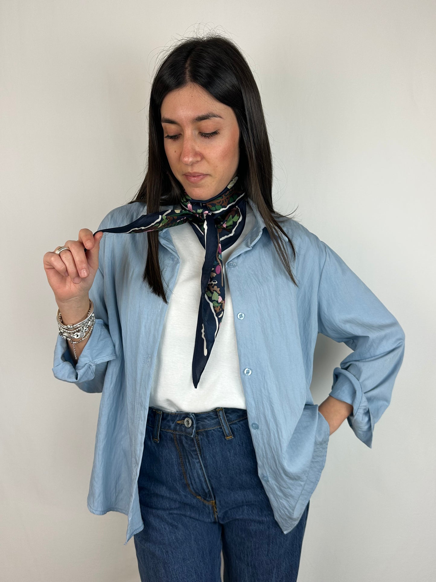 FOULARD BLU DISEGNI MULTICOLOR