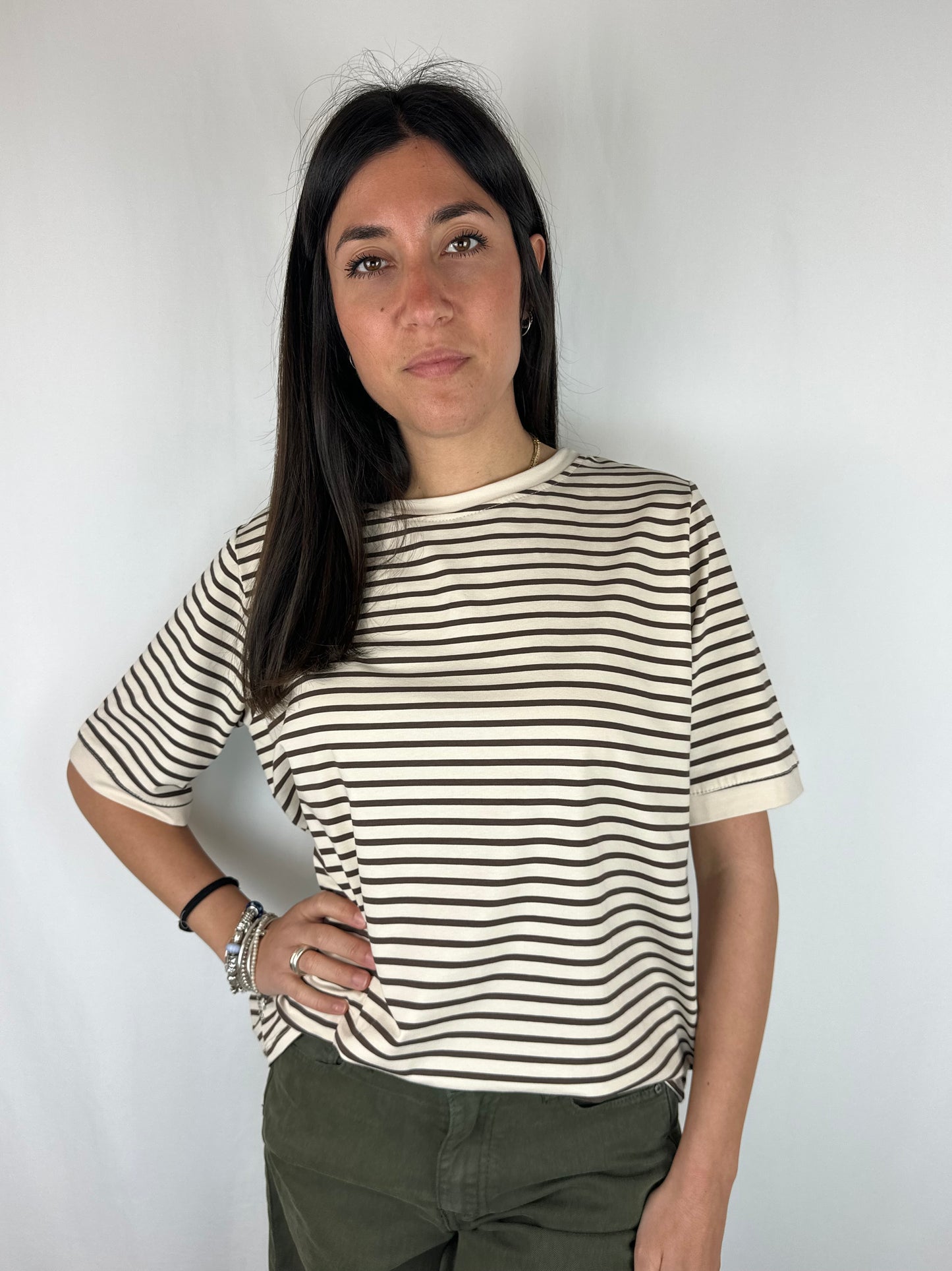 T-SHIRT RIGHE MARRONE