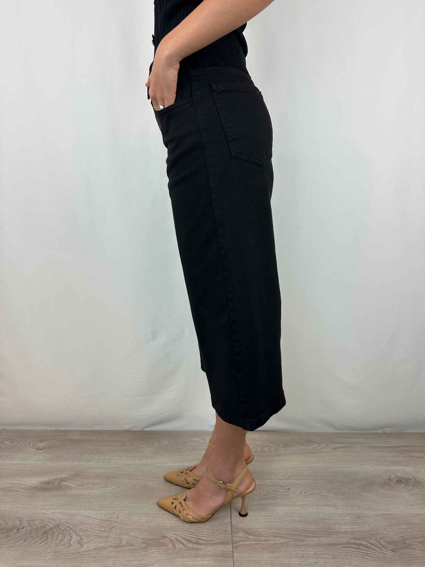 BERMUDA NERO COTONE