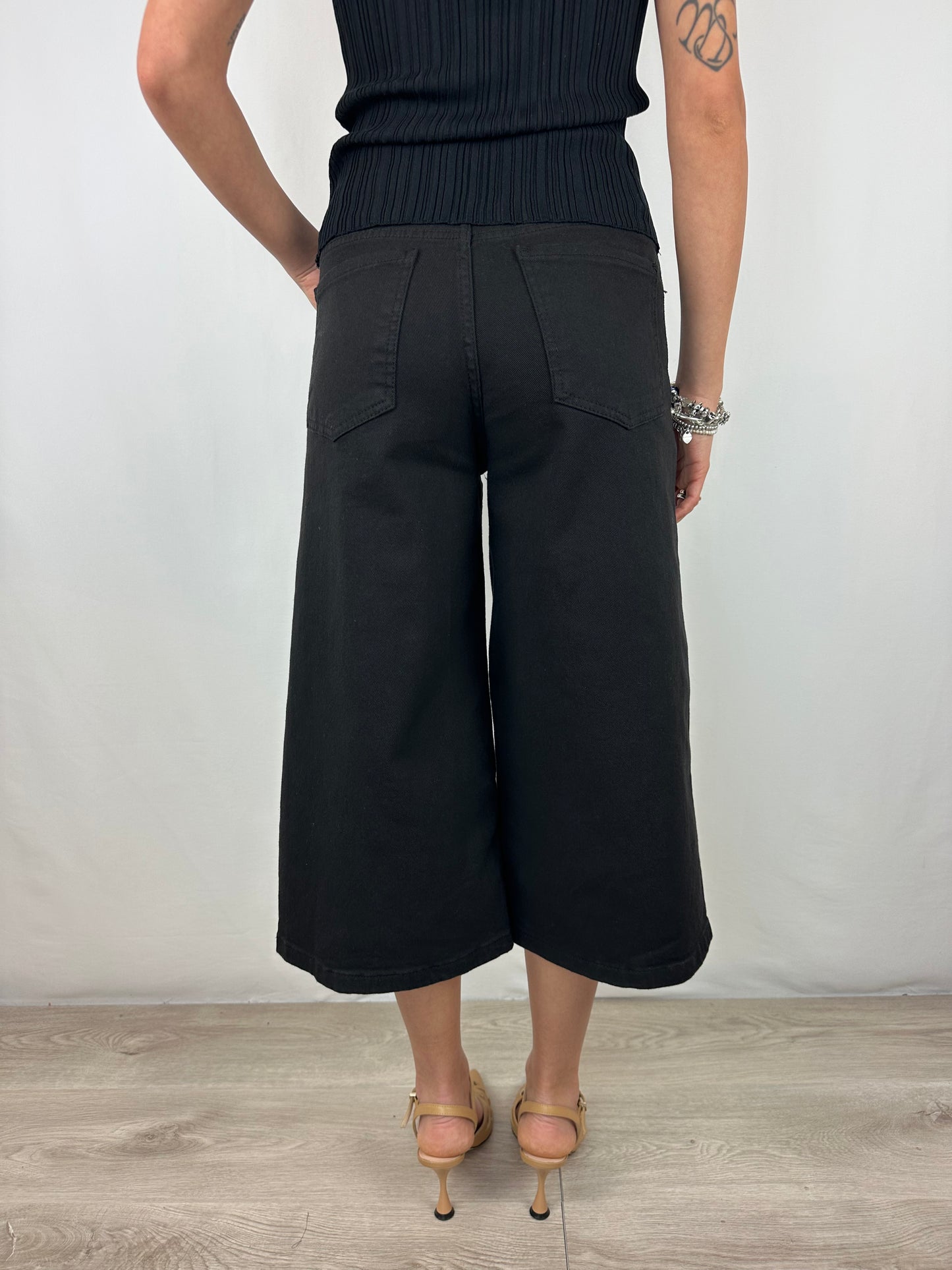 BERMUDA NERO COTONE
