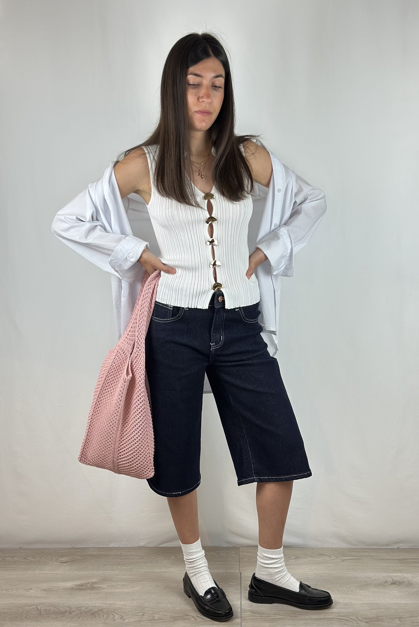 TOP BIANCO DETTAGLI ORO